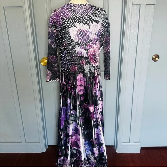 NEW Komarov V-Neck 3/4 Bell Sleeve Floral Print Mixed Media Aline Midi Dress - Picture 10 of 14
